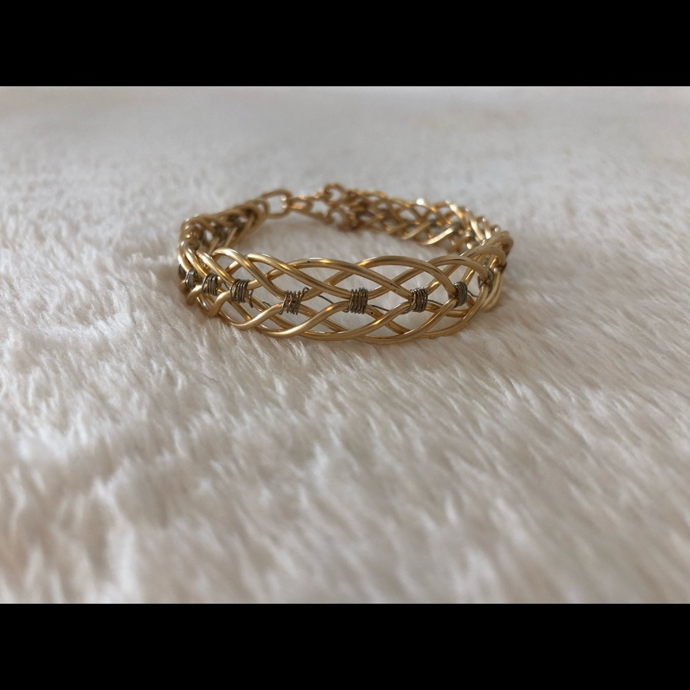 Brass braclate